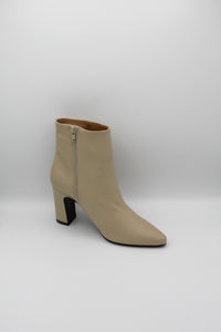 705 Stivaletto Latte